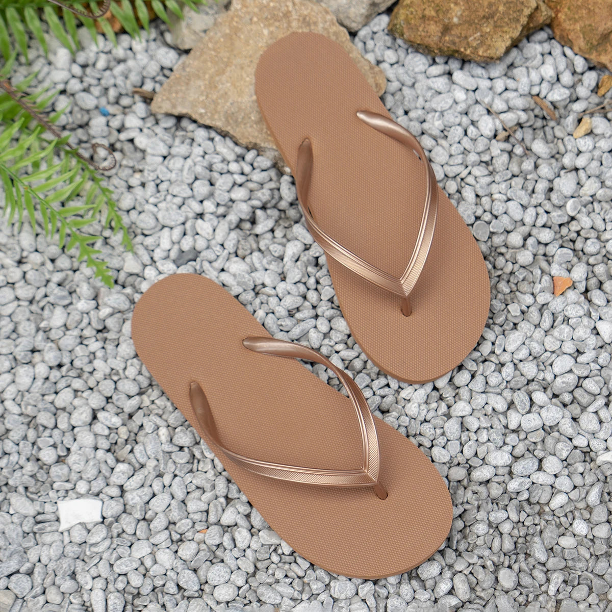 Women's summer casual solid colour lightweight comfortable non-slip bathroom beach pool EVA round head flat bottom flip-flops